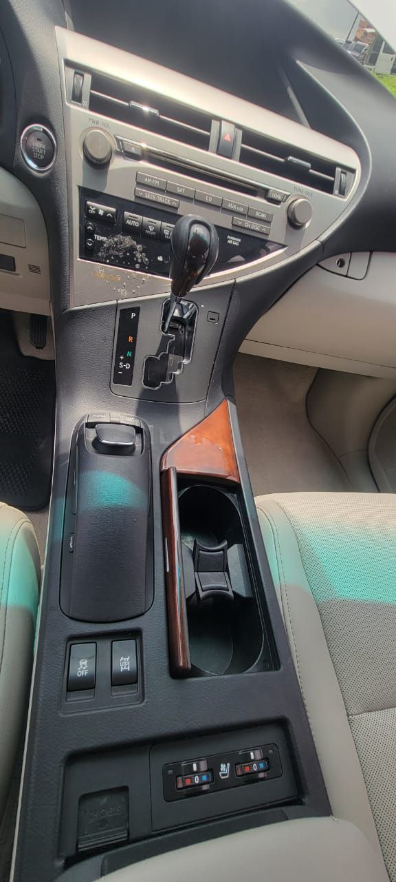 Vehicle - Image 17