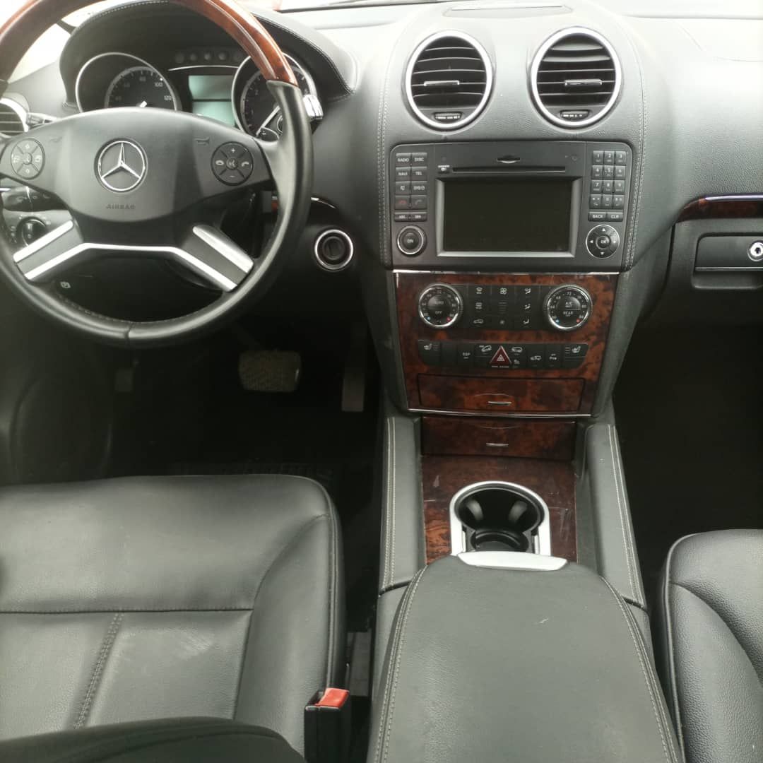 Vehicle - Image 15