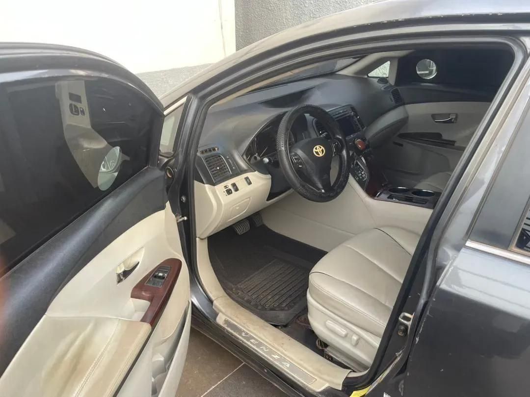 Vehicle - Image 2