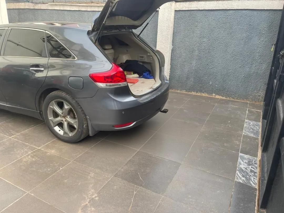 Vehicle - Image 4