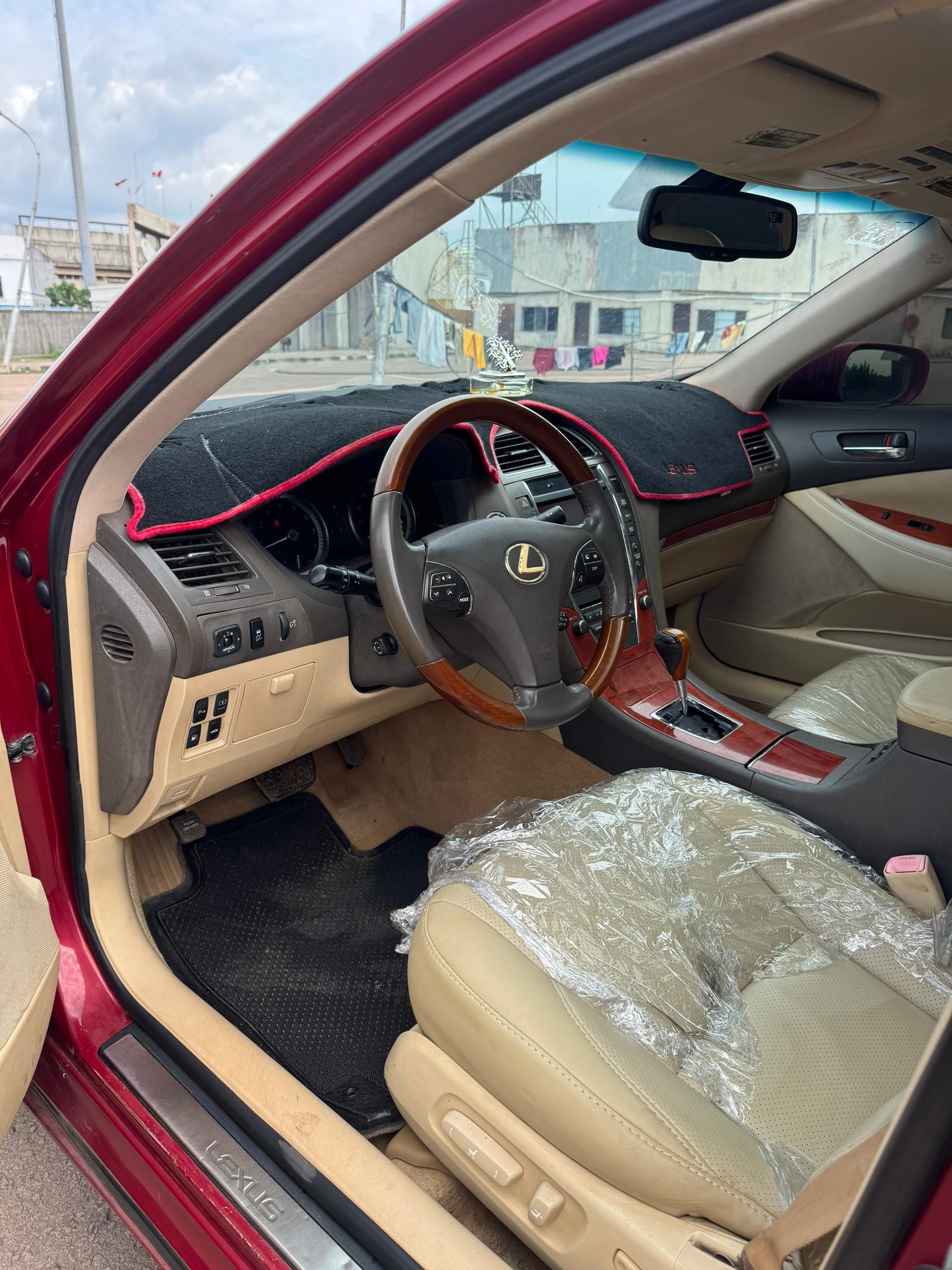 Vehicle - Image 8