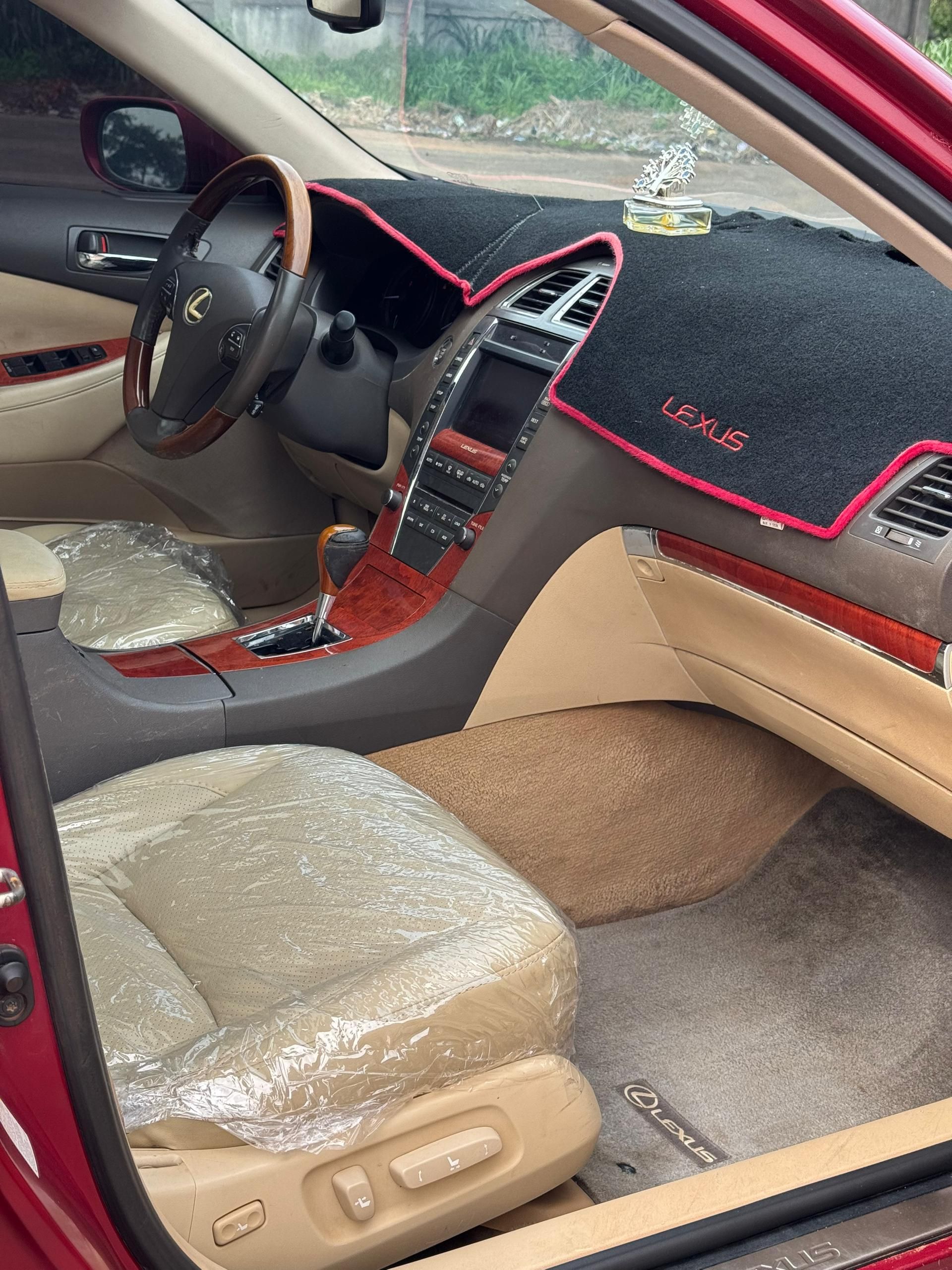 Vehicle - Image 10