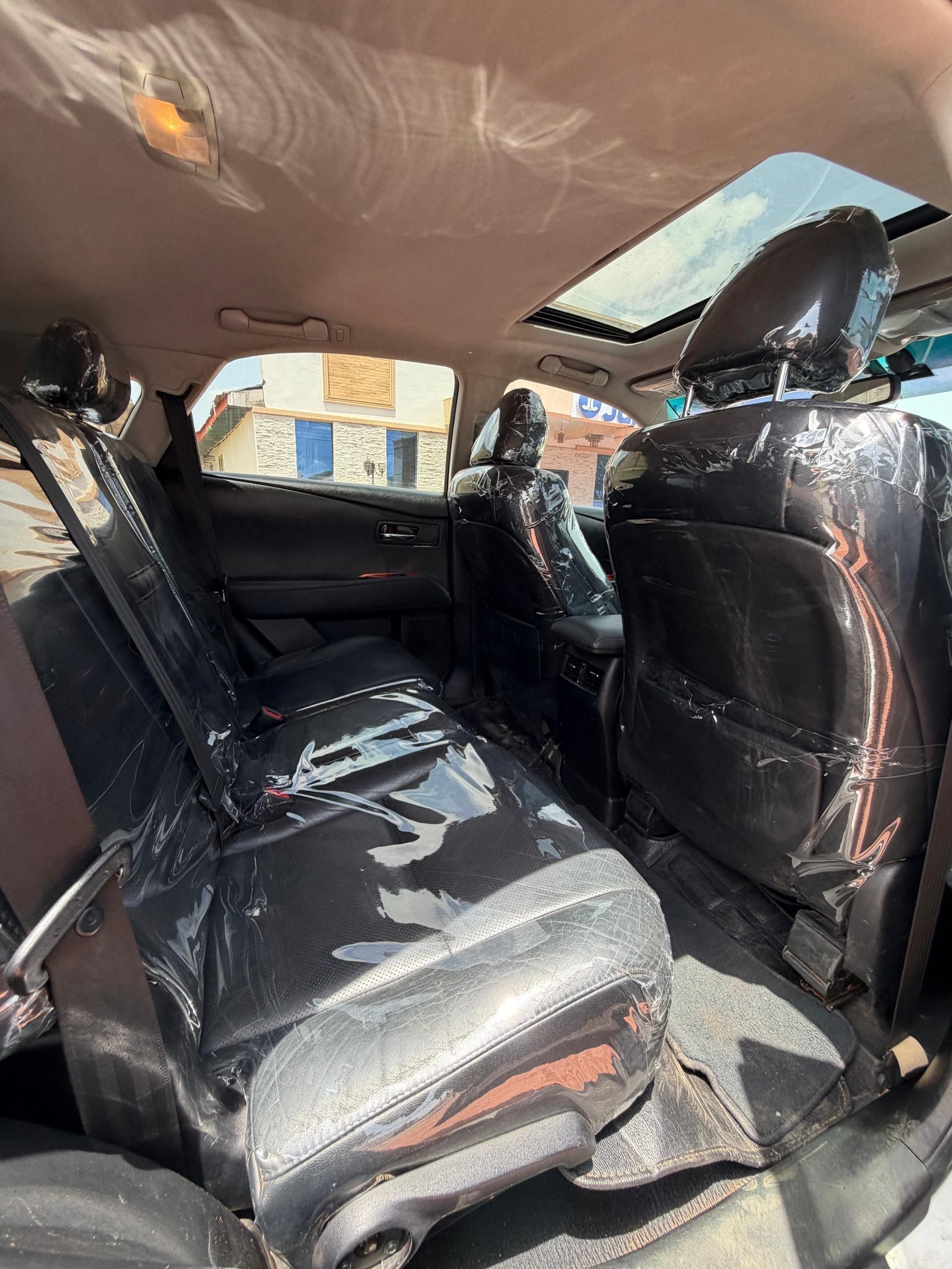 Vehicle - Image 12