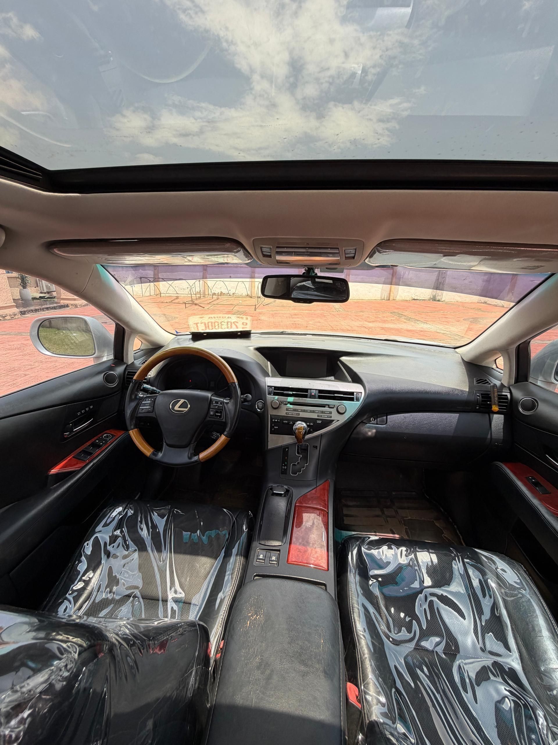 Vehicle - Image 9