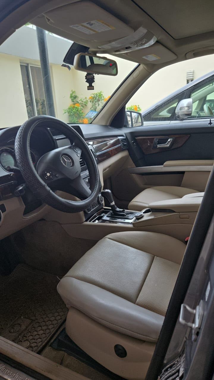 Vehicle - Image 8