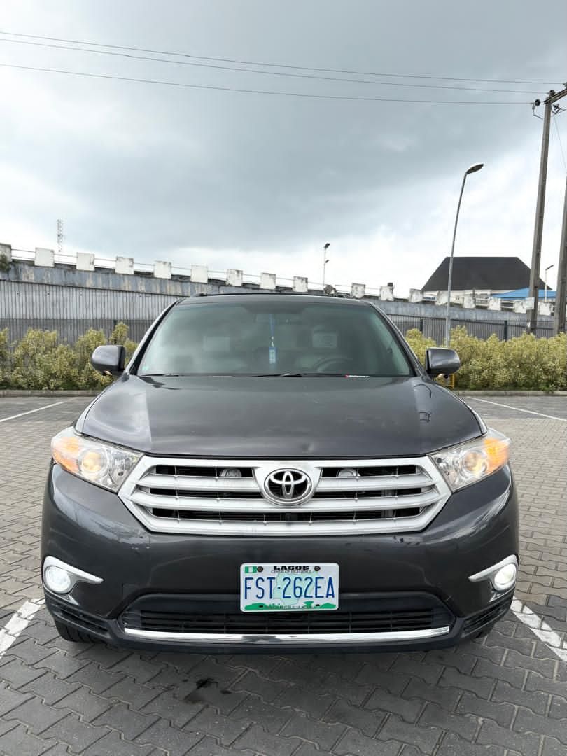 Vehicle - Image 4