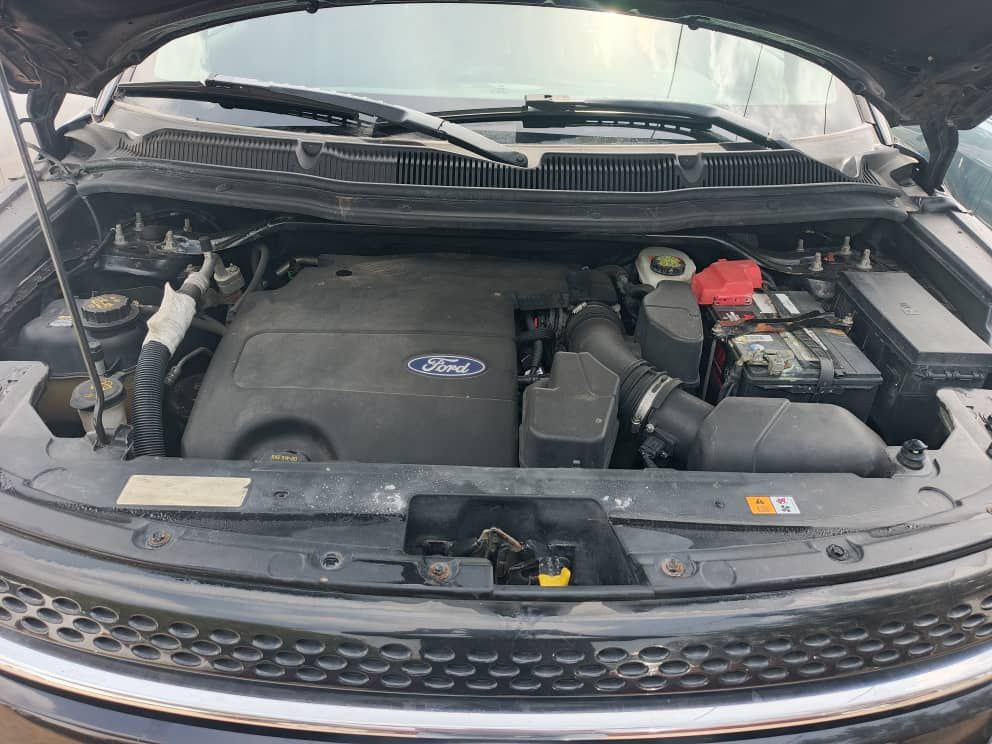 Vehicle - Image 8