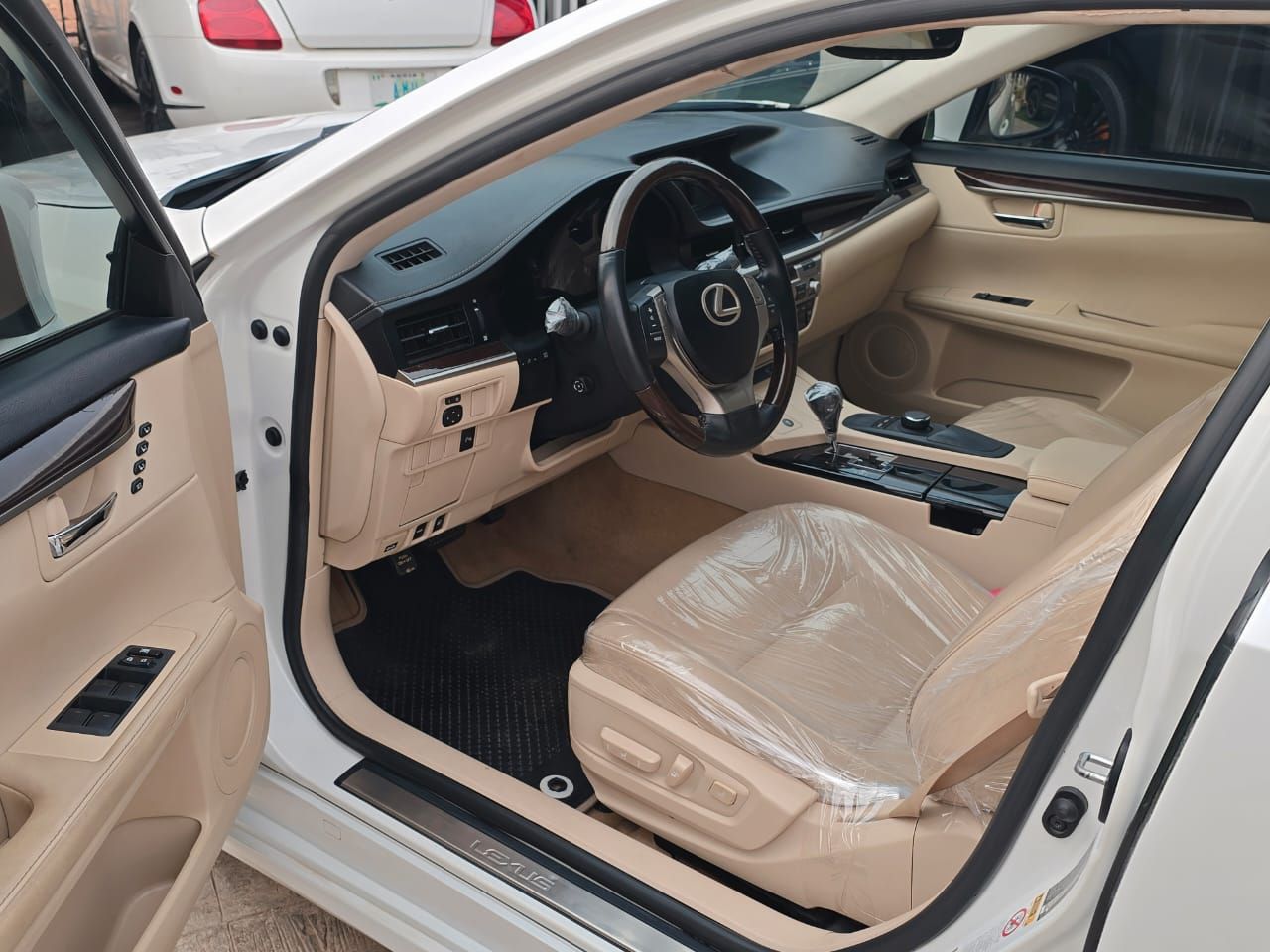 Vehicle - Image 5