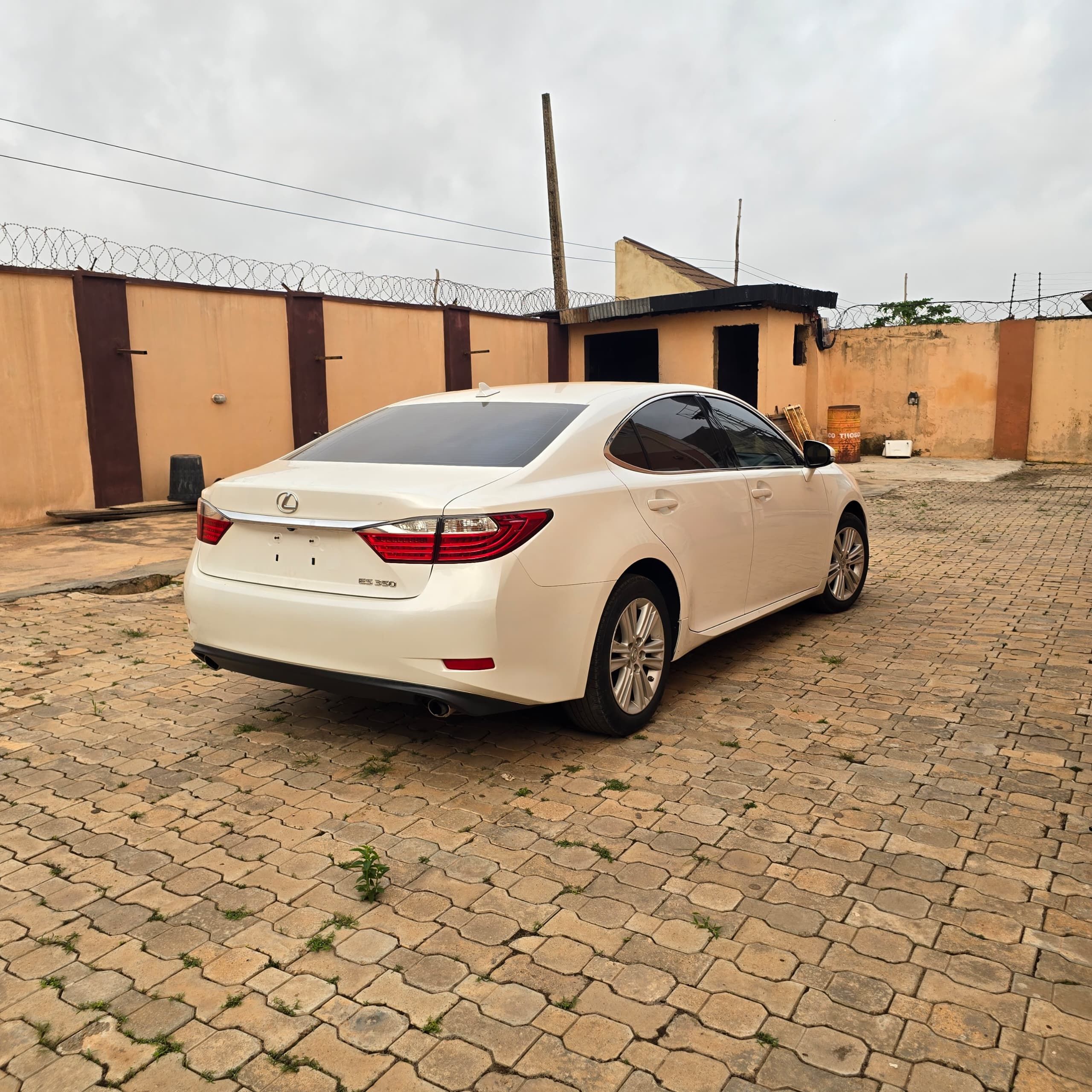 Vehicle - Image 8