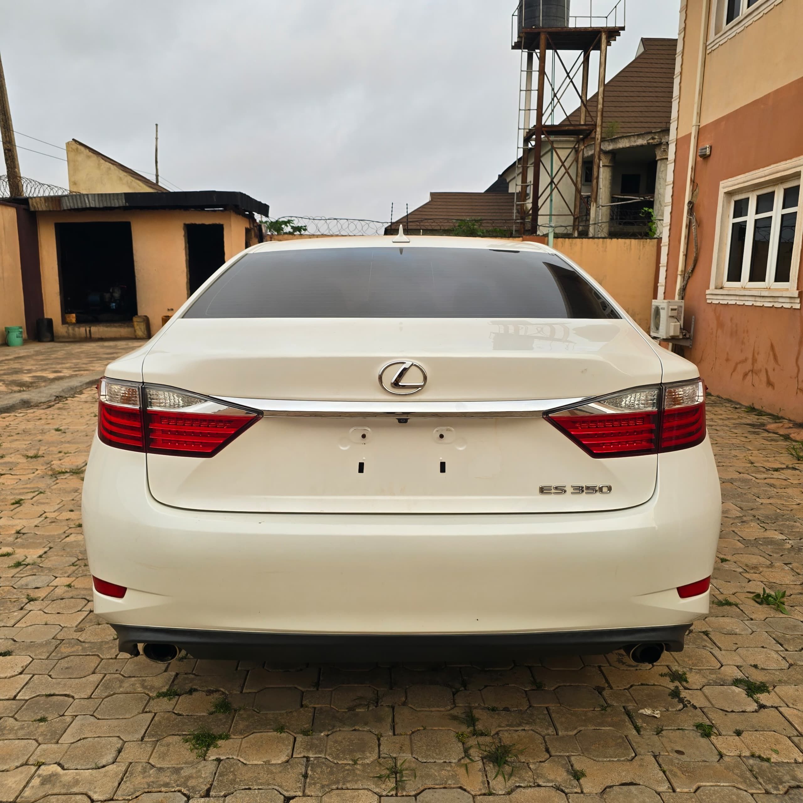 Vehicle - Image 10