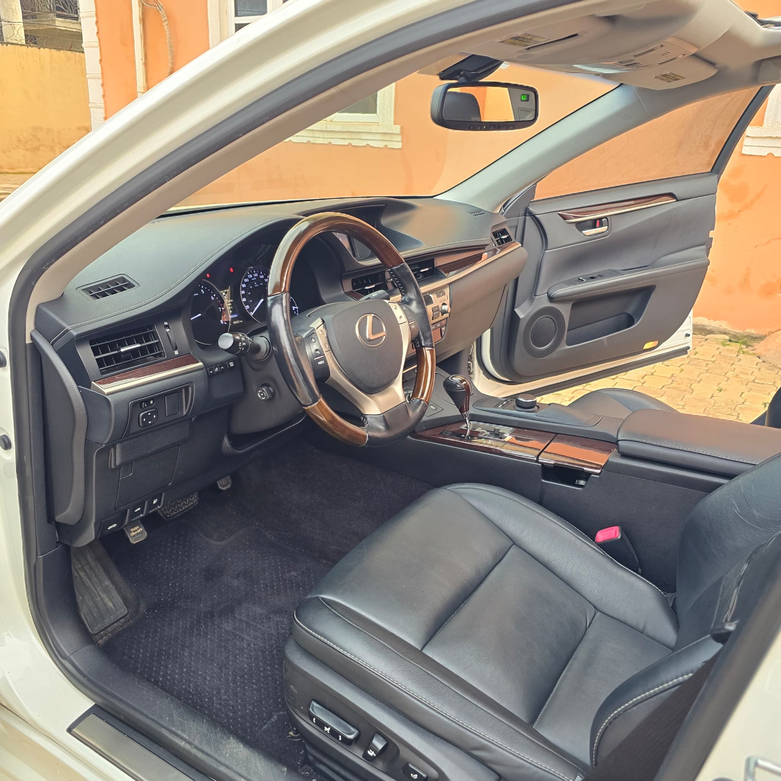 Vehicle - Image 6