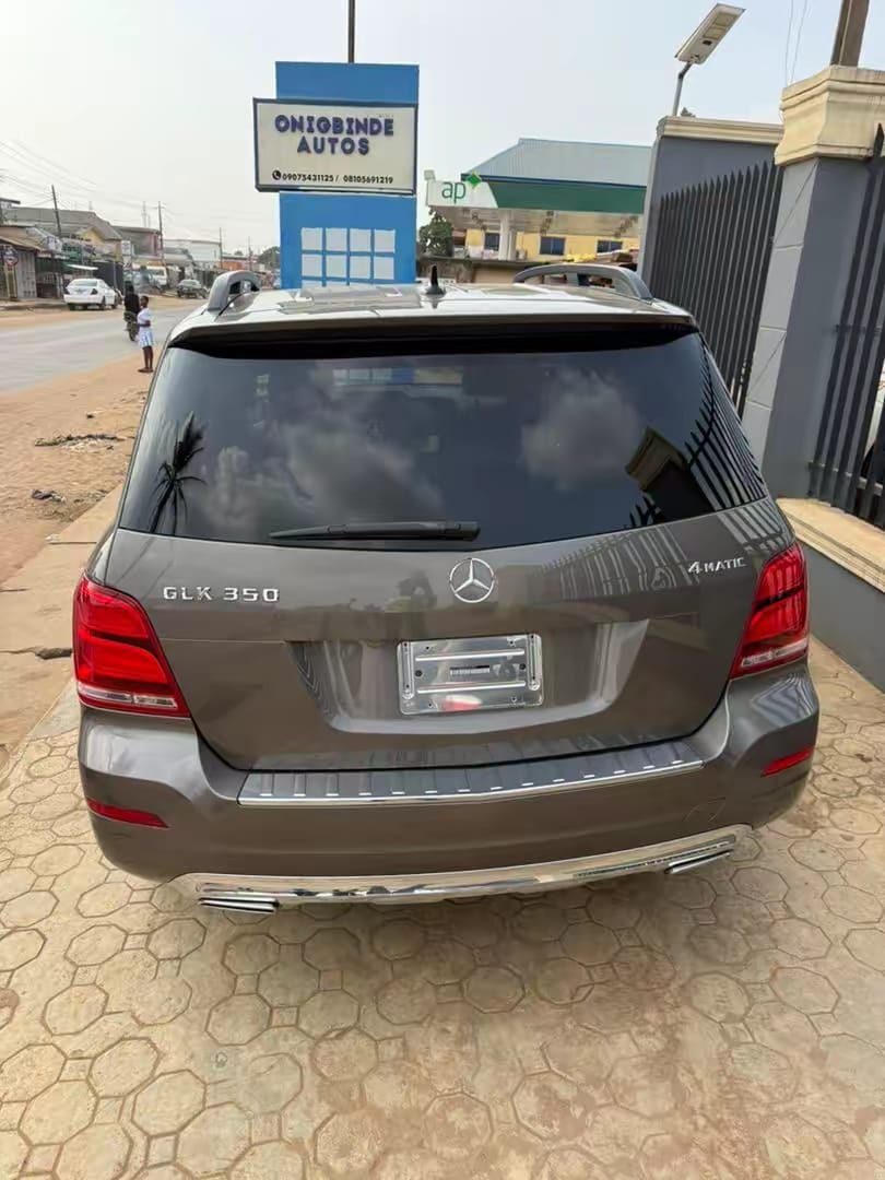 Vehicle - Image 7