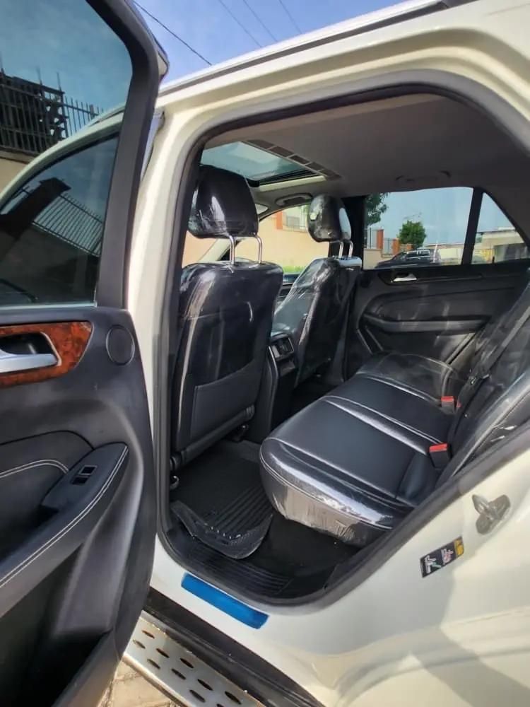 Vehicle - Image 3