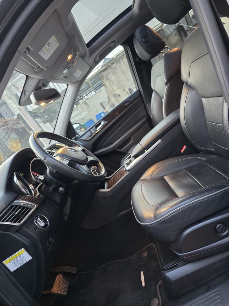 Vehicle - Image 5
