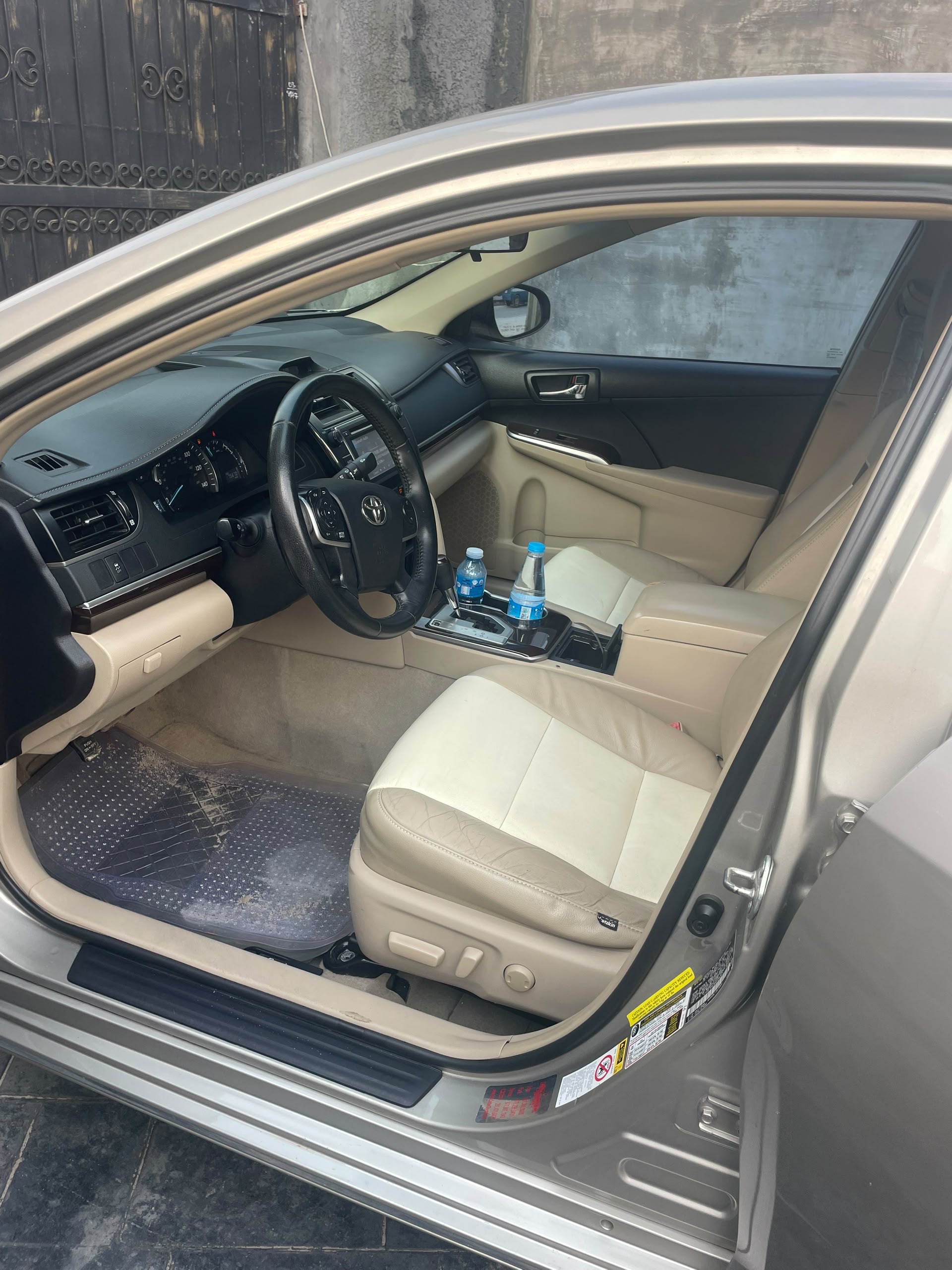 Vehicle - Image 10