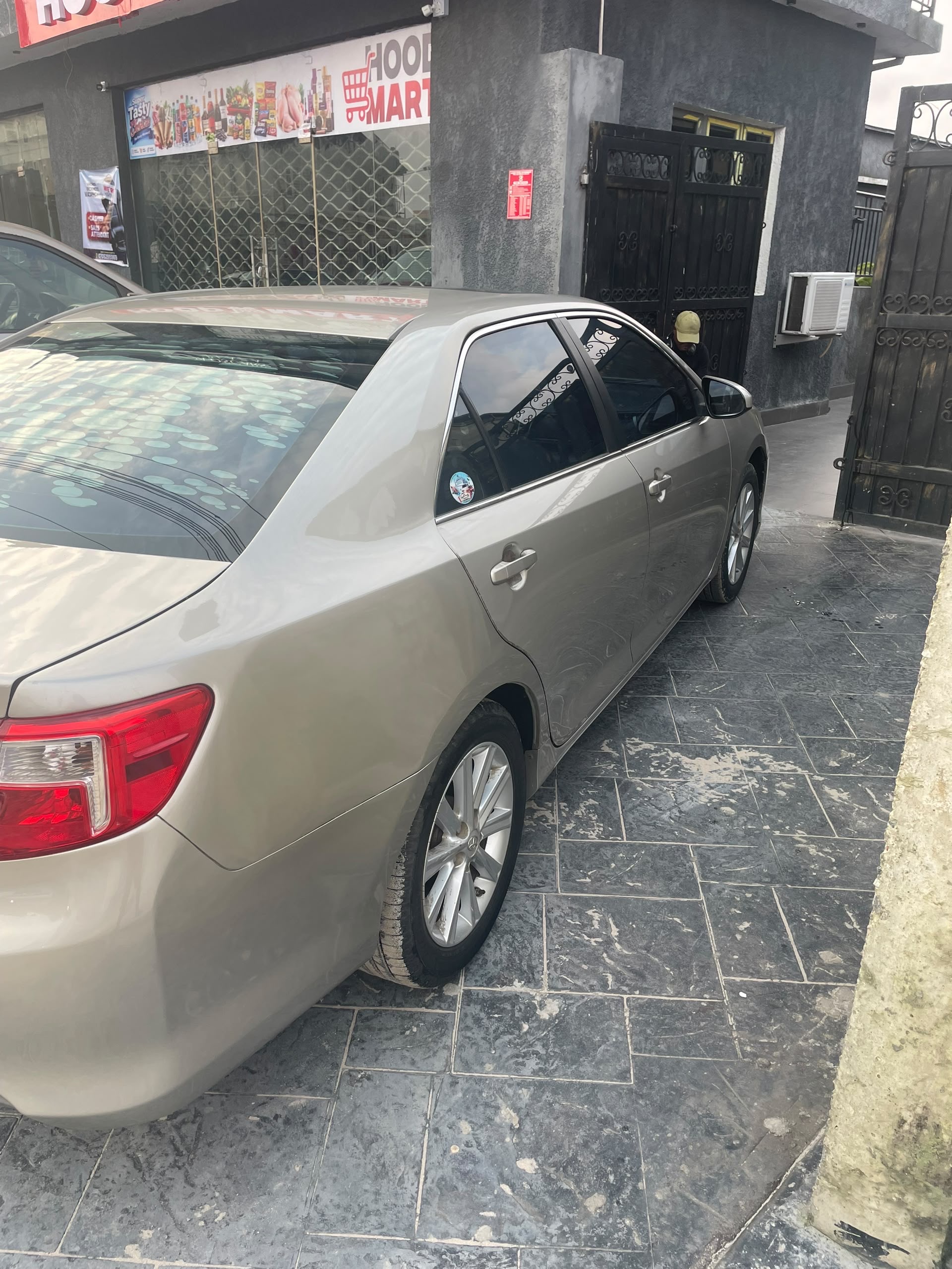 Vehicle - Image 6