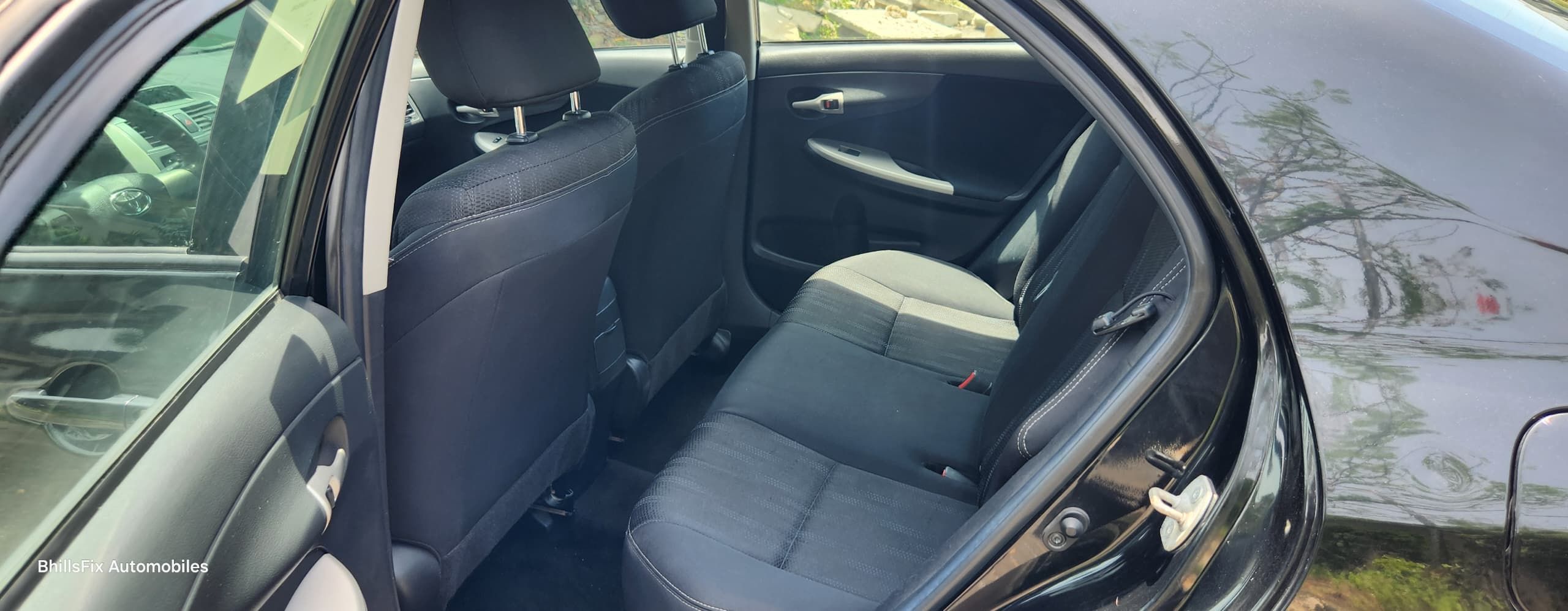 Vehicle - Image 6
