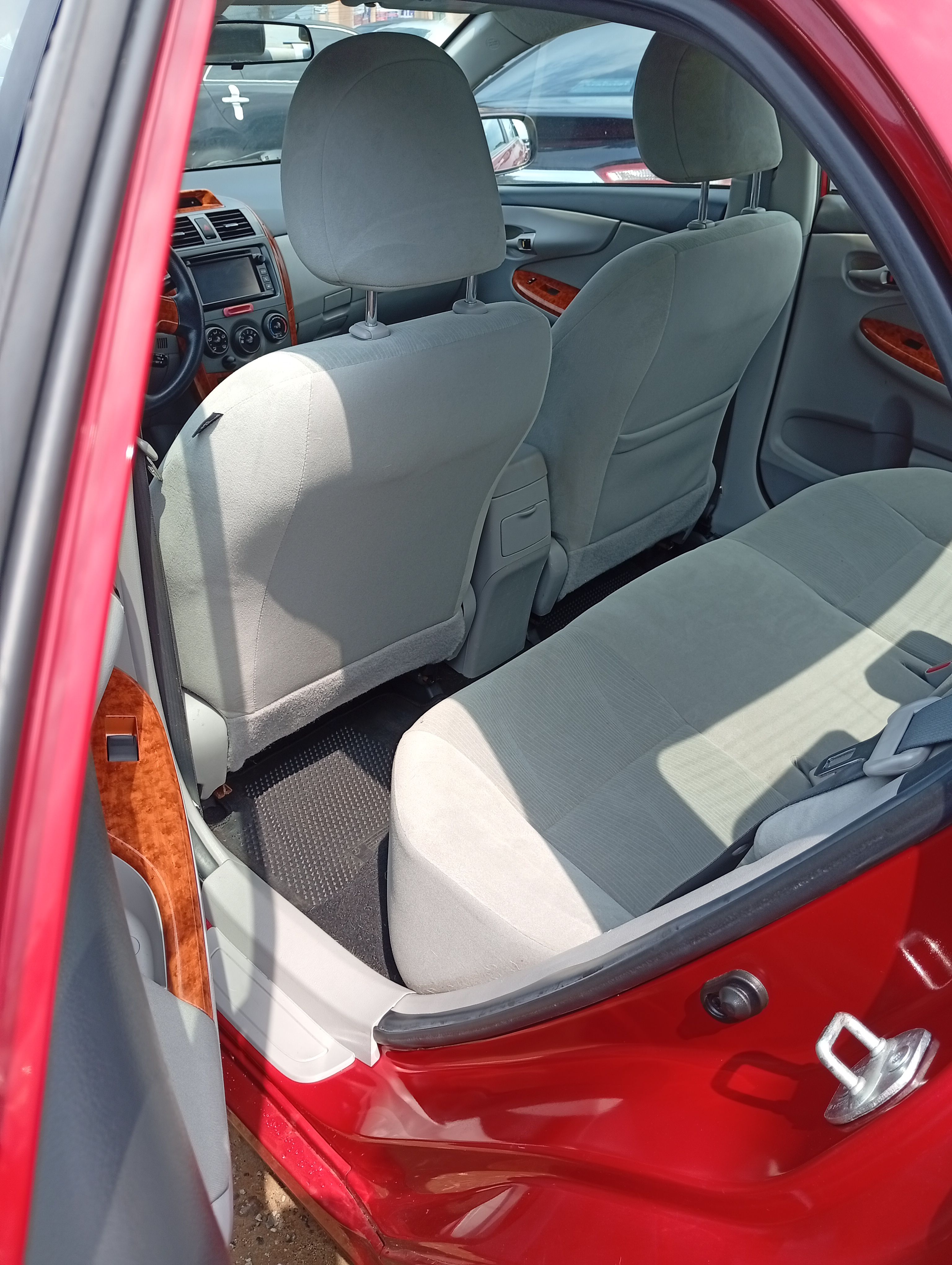 Vehicle - Image 10