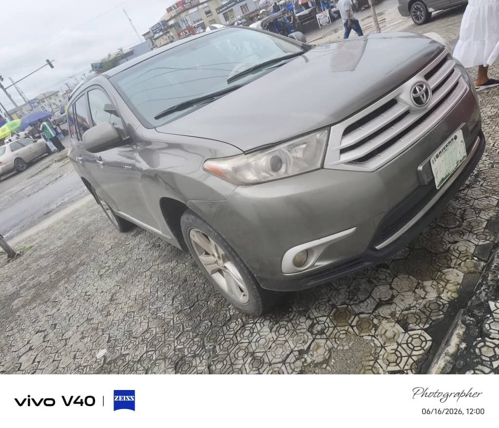 Vehicle - Image 5