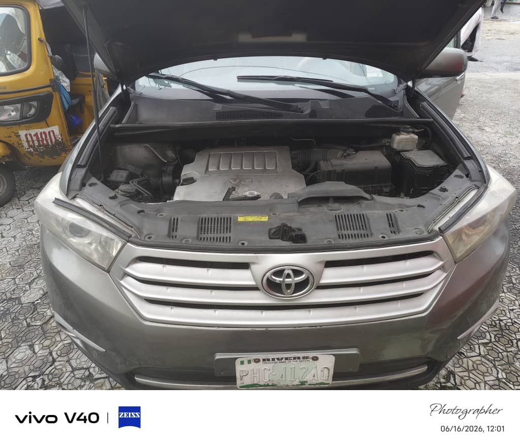 Vehicle - Image 2