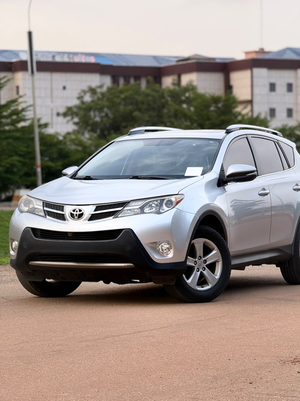 Vehicle - Image 8