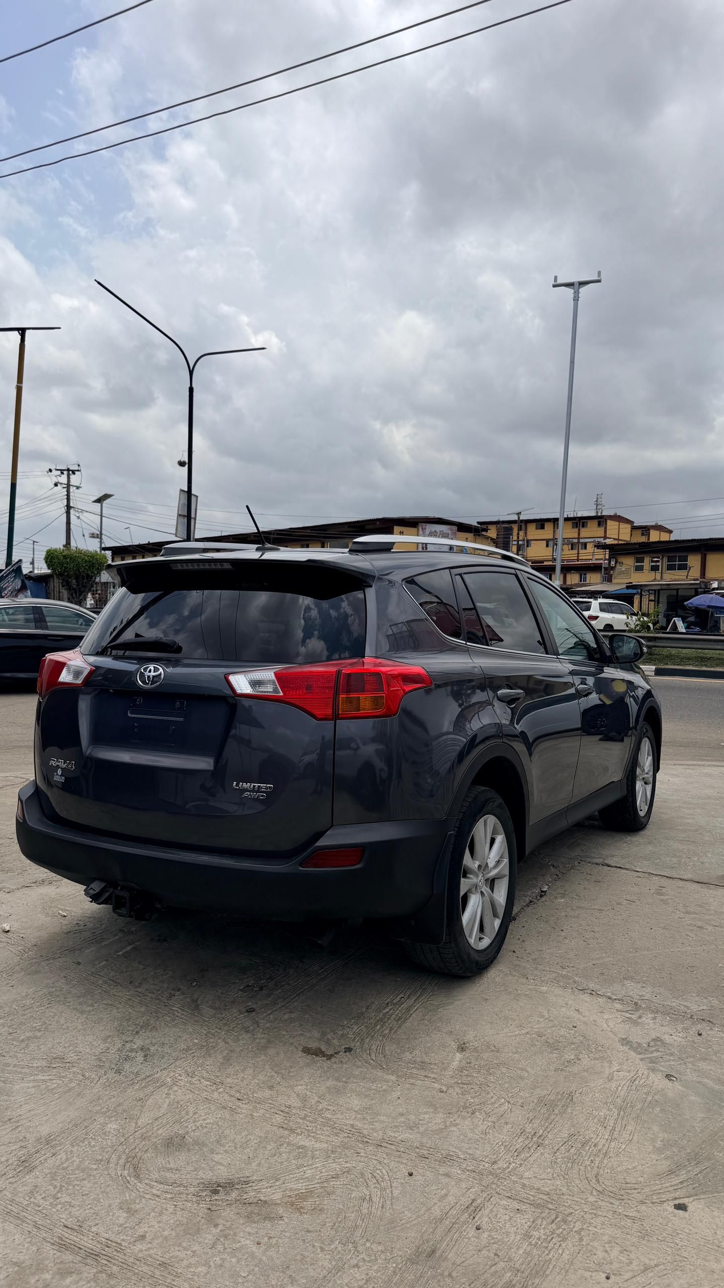 Vehicle - Image 3