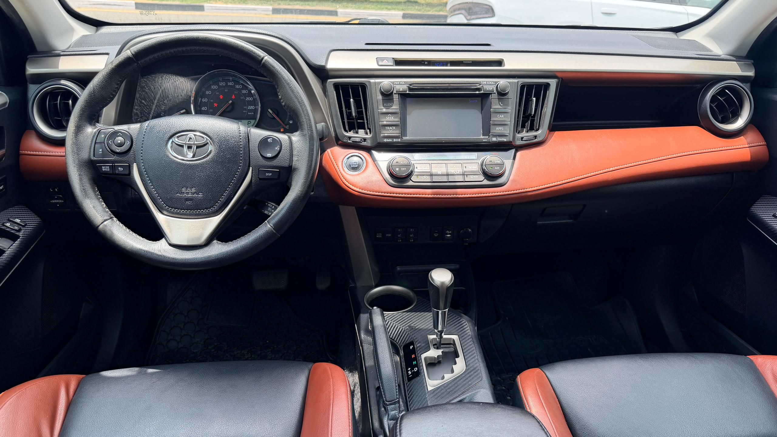 Vehicle - Image 4