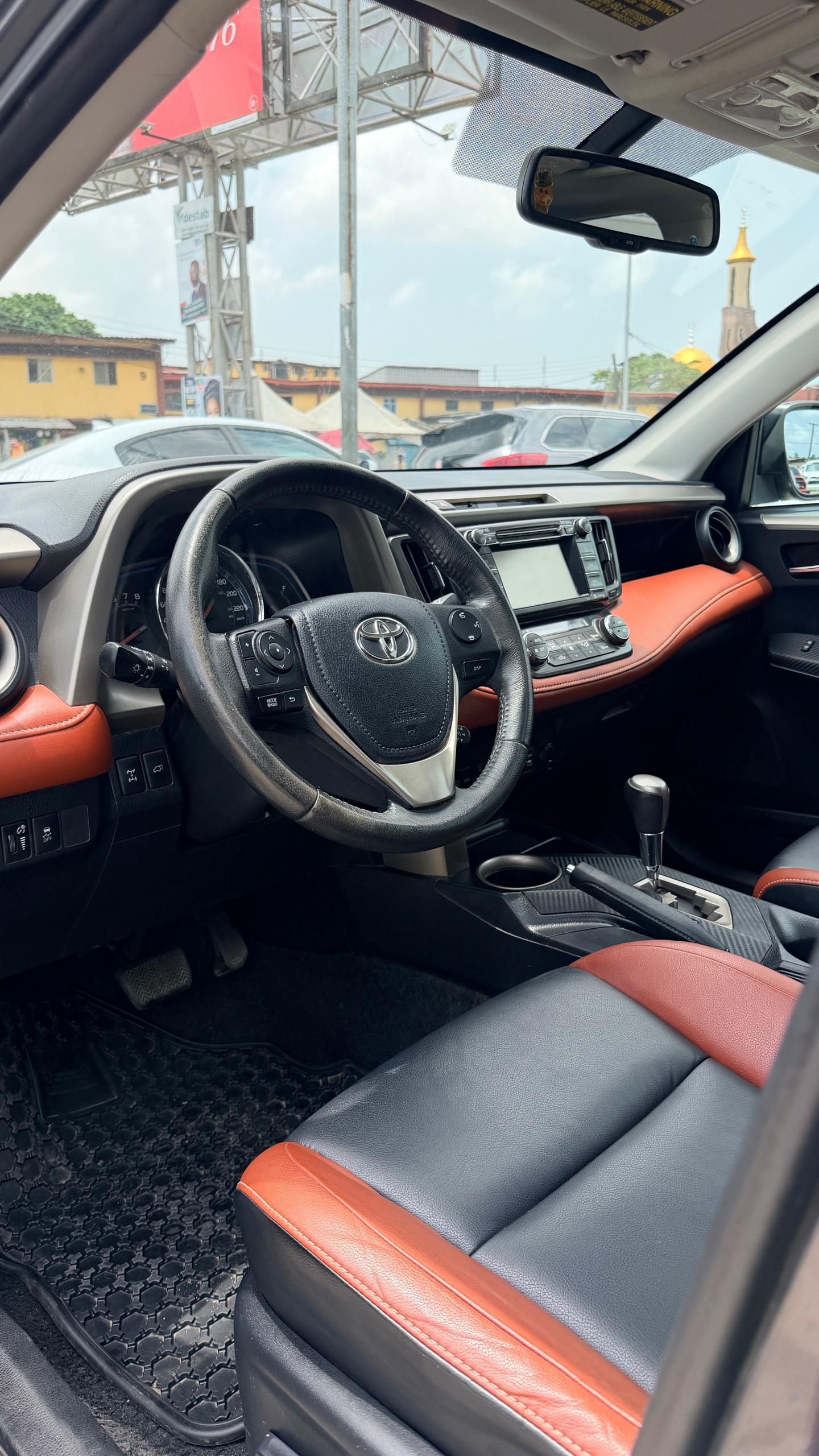 Vehicle - Image 7