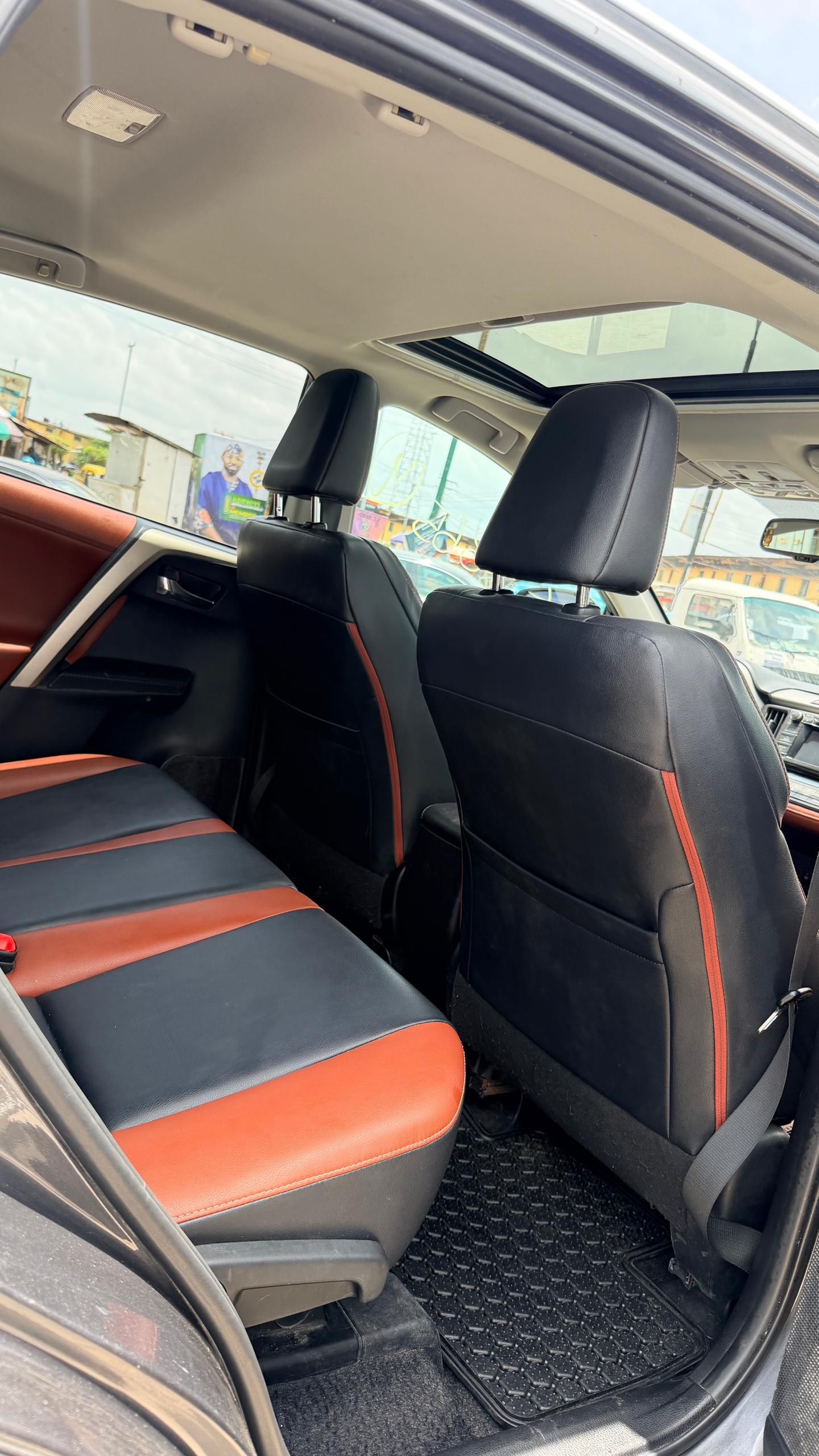 Vehicle - Image 13