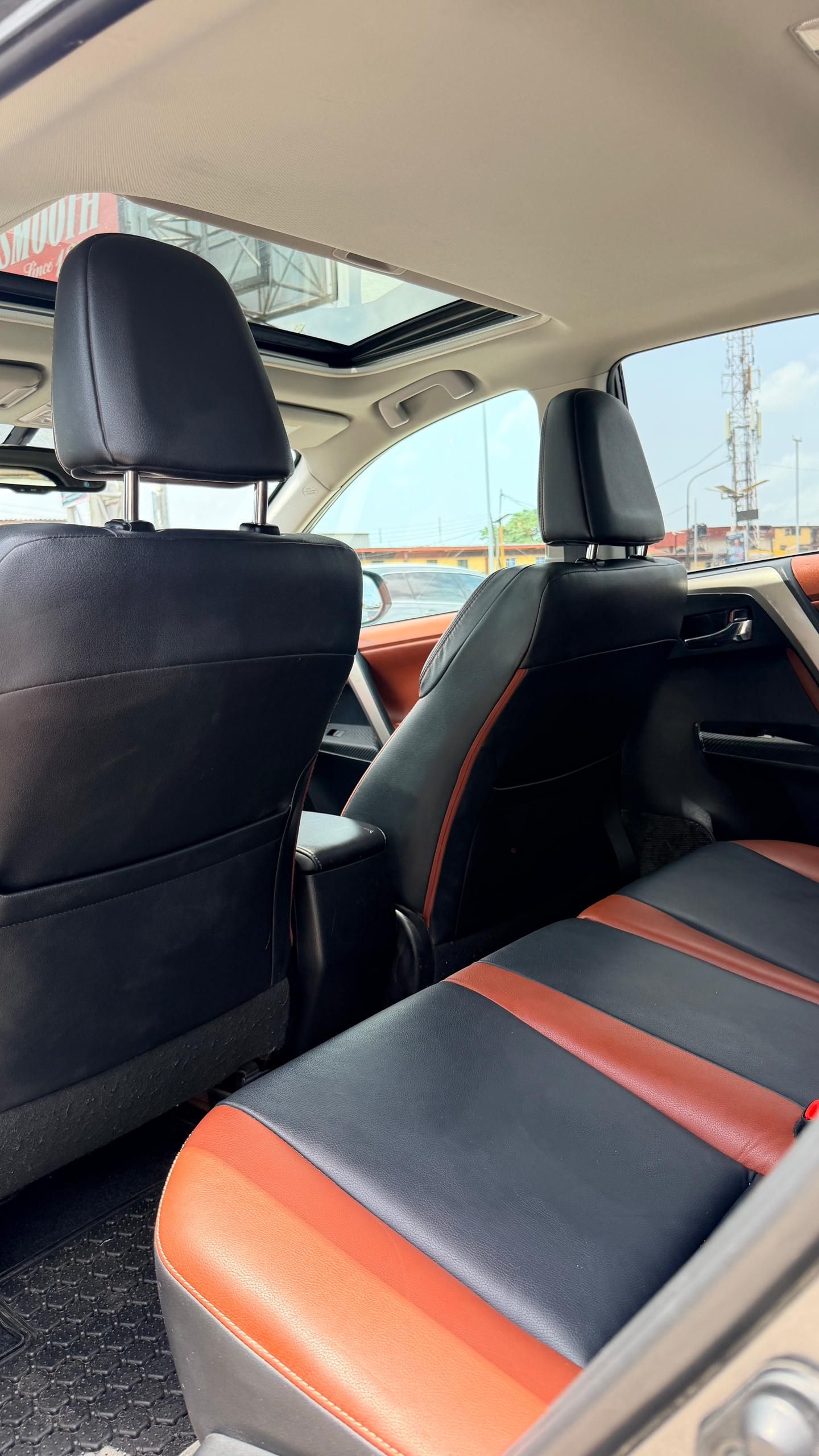 Vehicle - Image 12