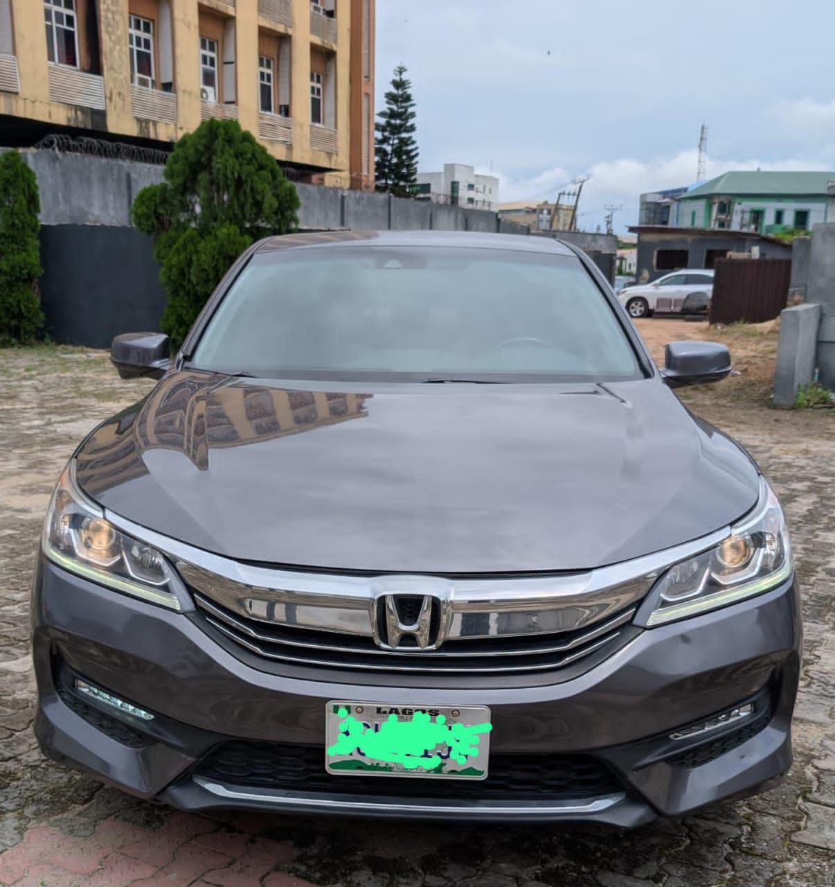Vehicle - Image 6