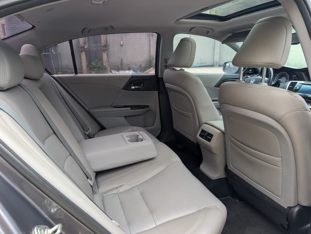 Vehicle - Image 3