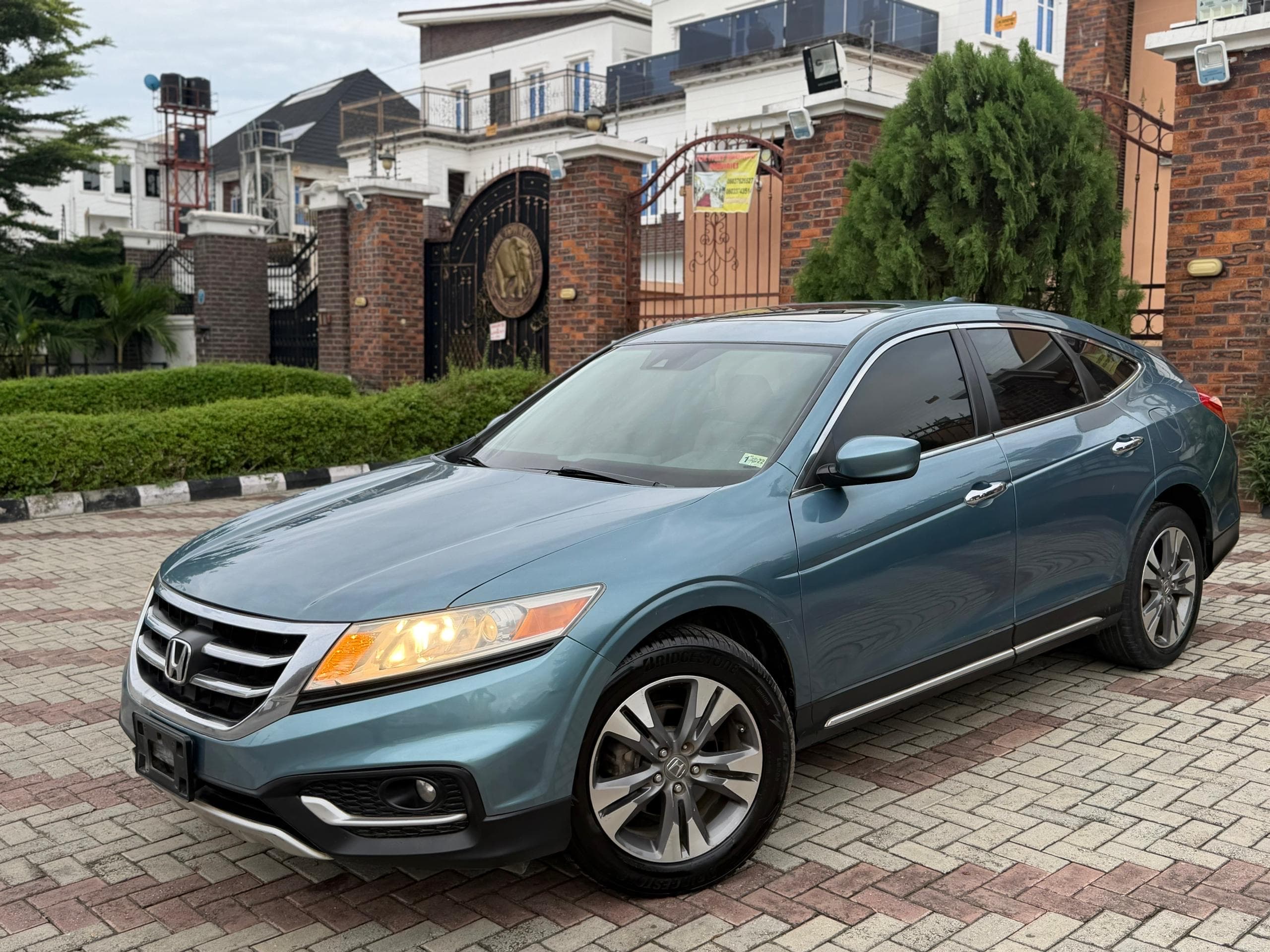 Vehicle - Image 7