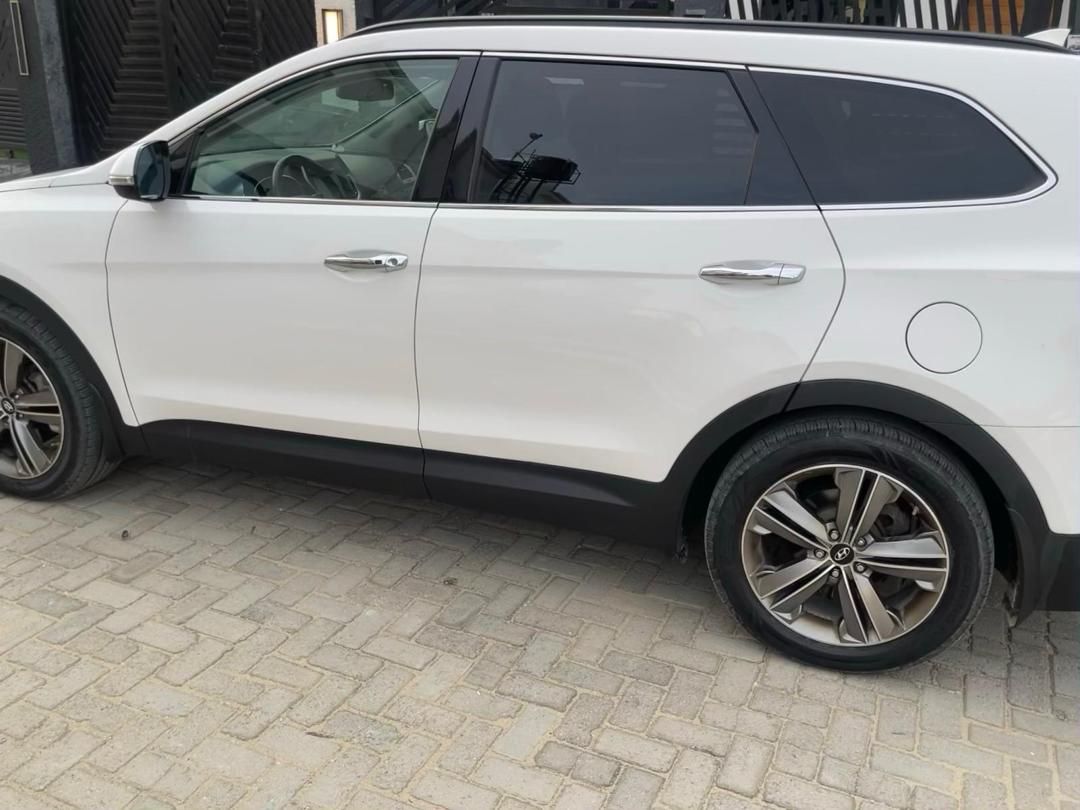 Vehicle - Image 3