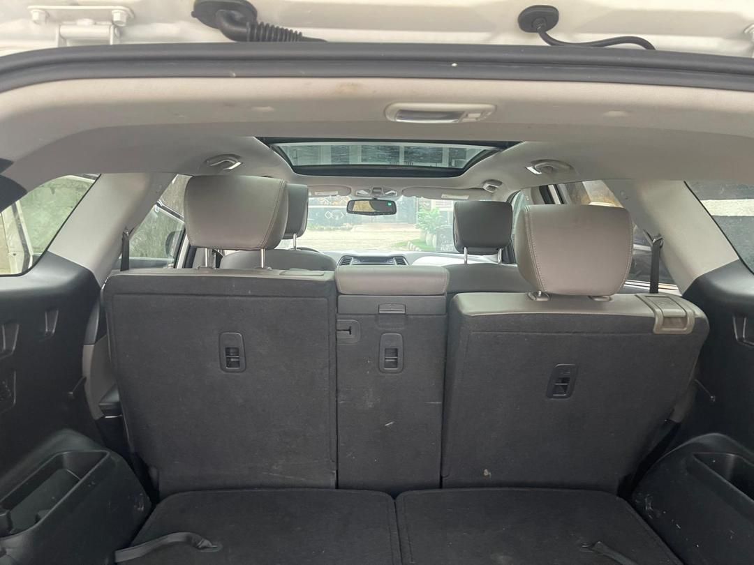 Vehicle - Image 10