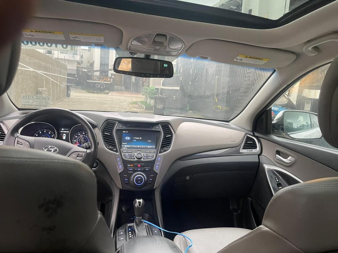 Vehicle - Image 7