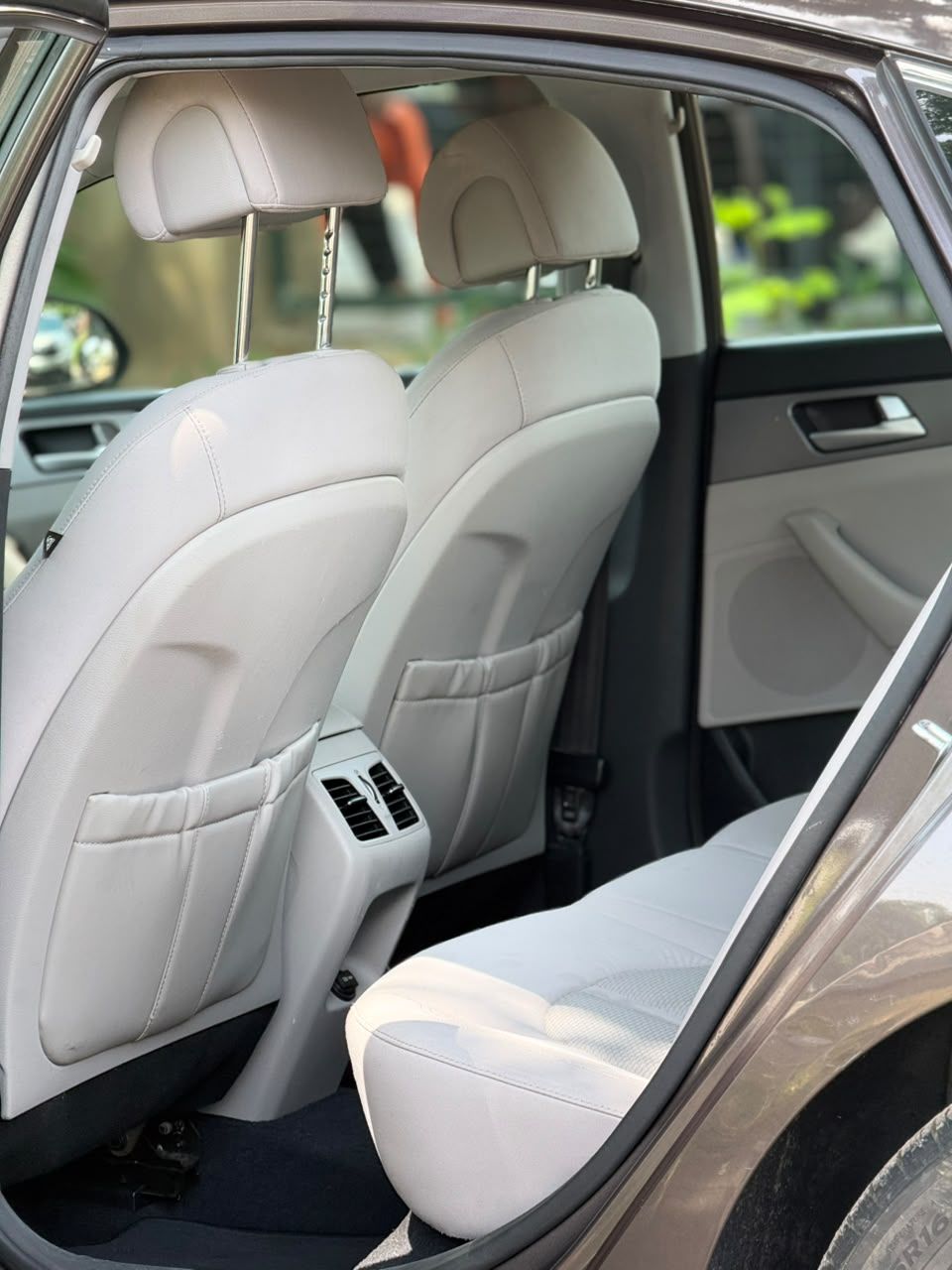 Vehicle - Image 10