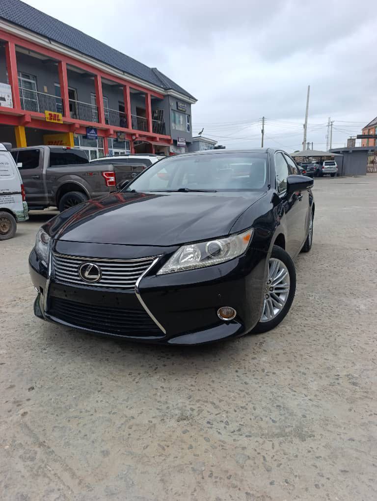 Vehicle - Image 6