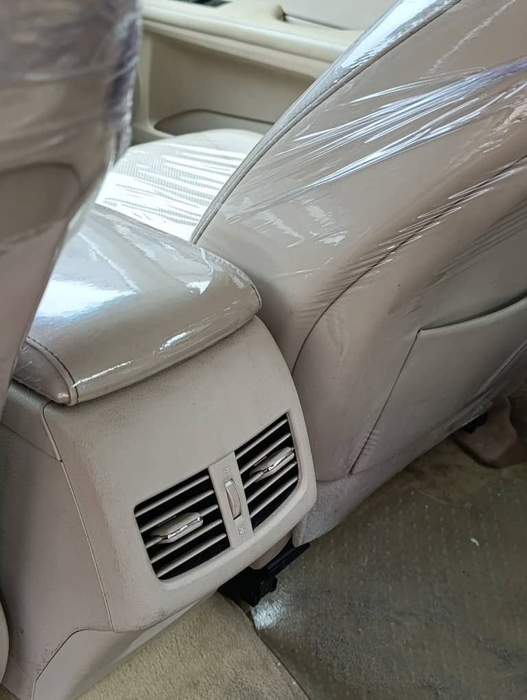 Vehicle - Image 9