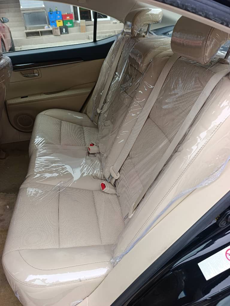 Vehicle - Image 8