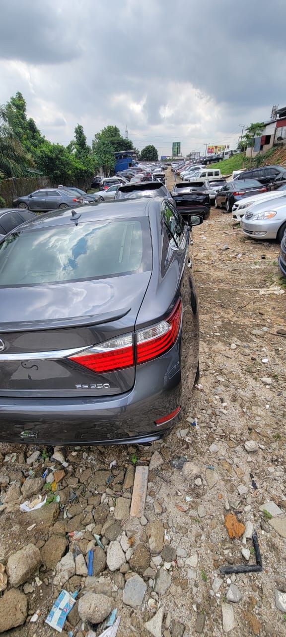 Vehicle - Image 8