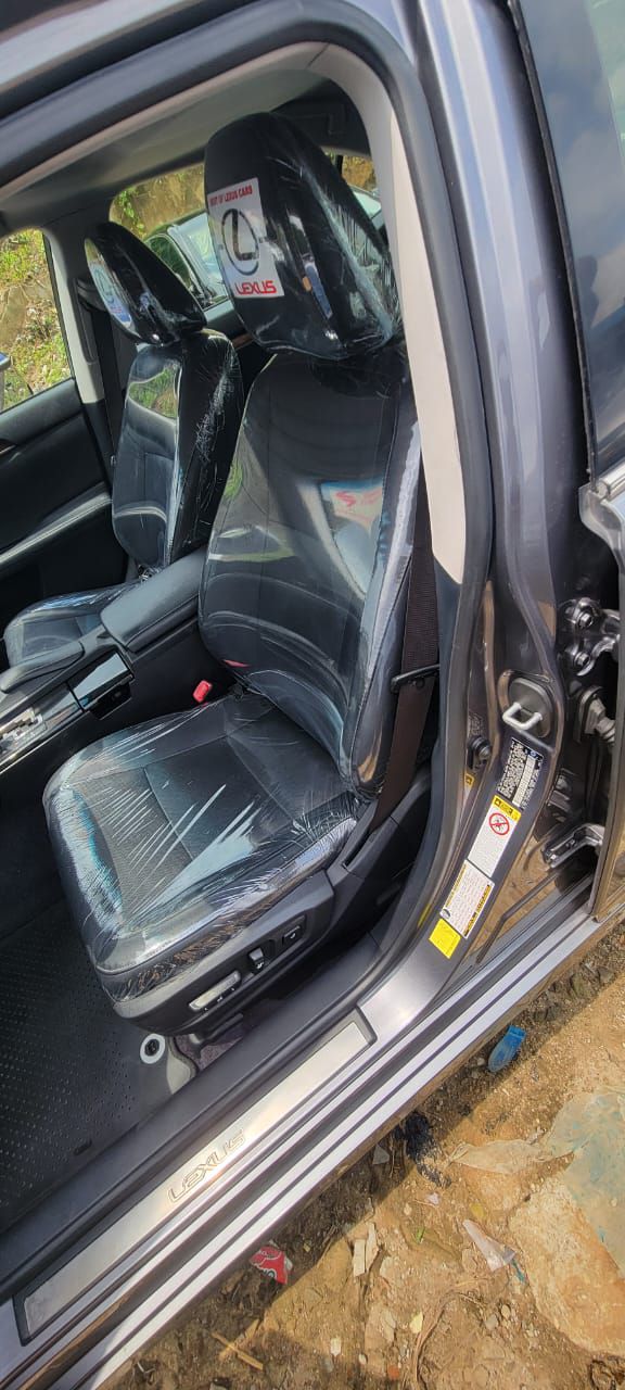 Vehicle - Image 15