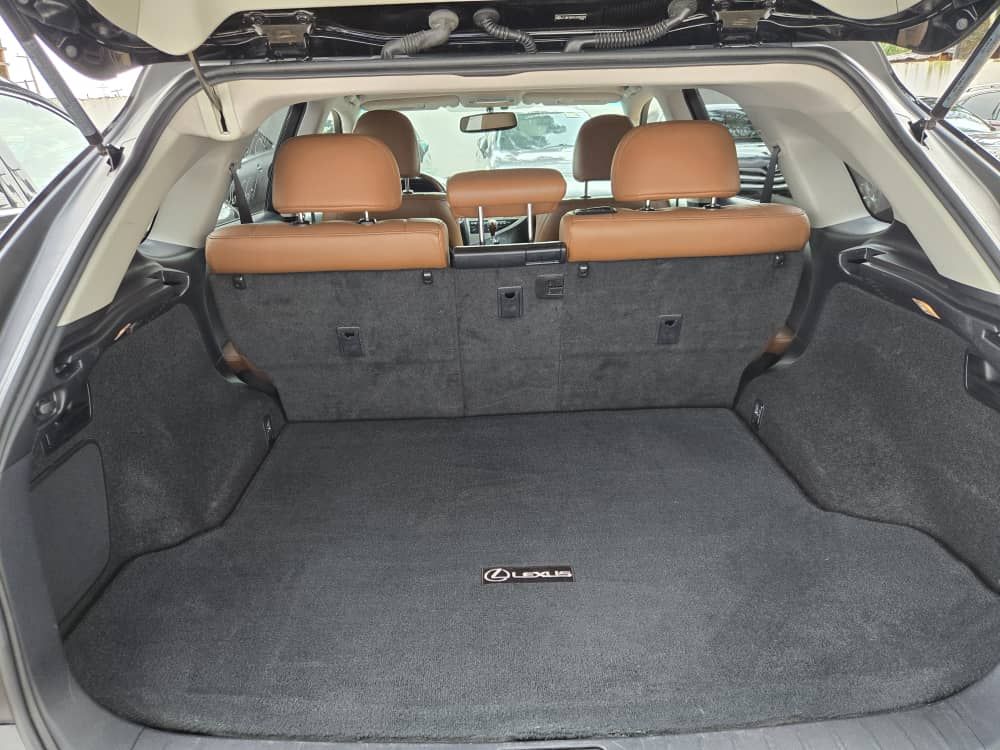 Vehicle - Image 12