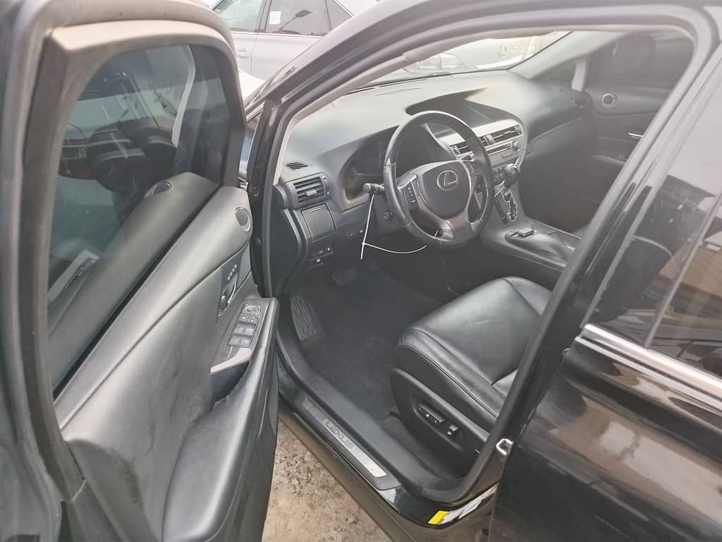 Vehicle - Image 7