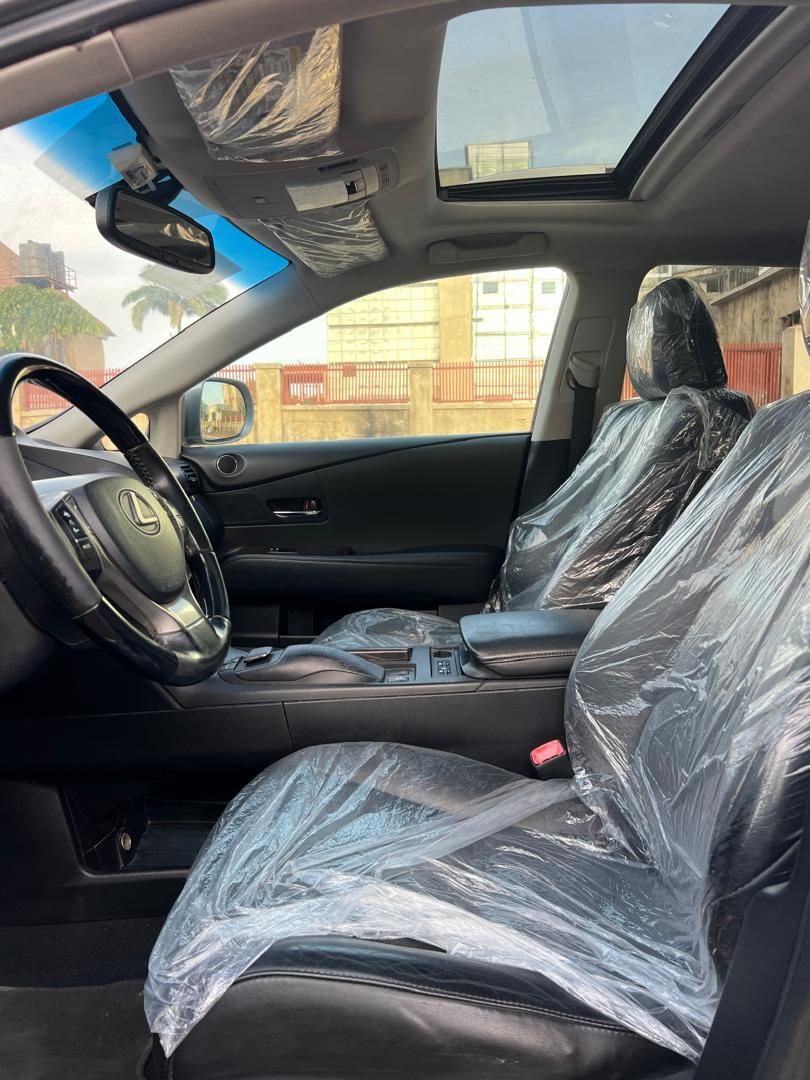 Vehicle - Image 11