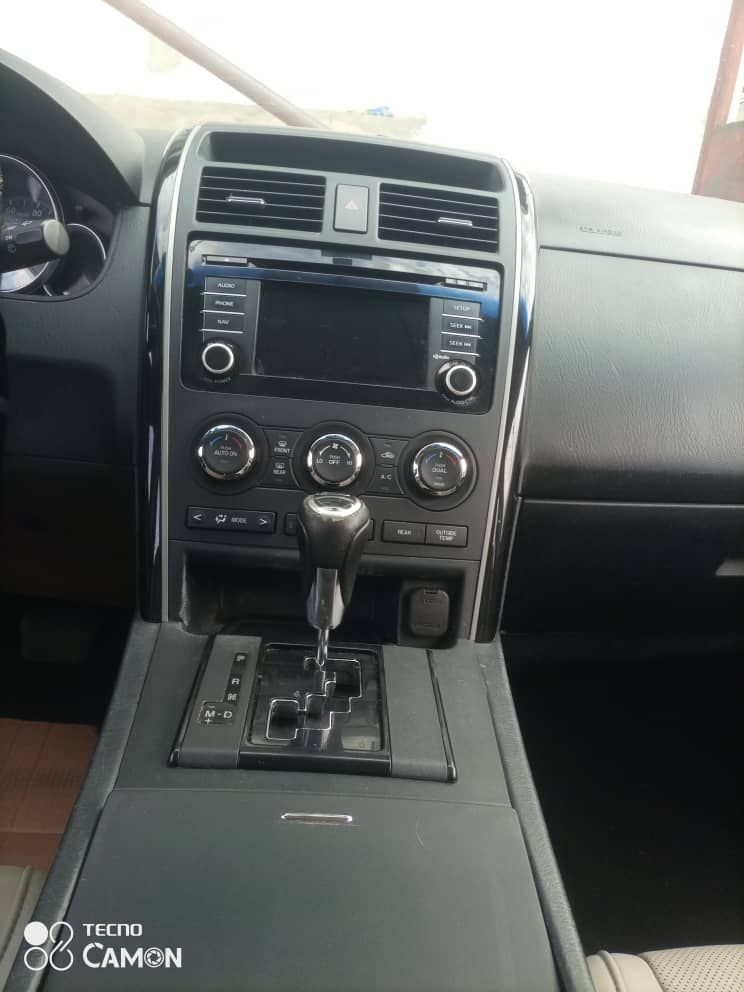 Vehicle - Image 10