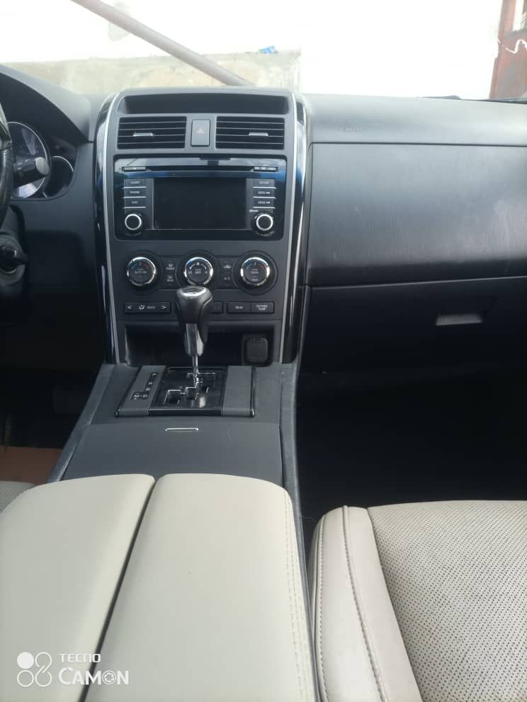 Vehicle - Image 9