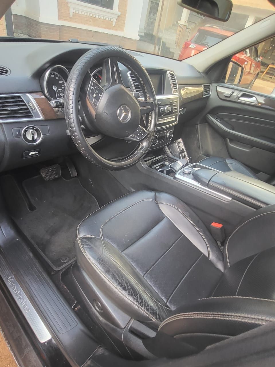 Vehicle - Image 9