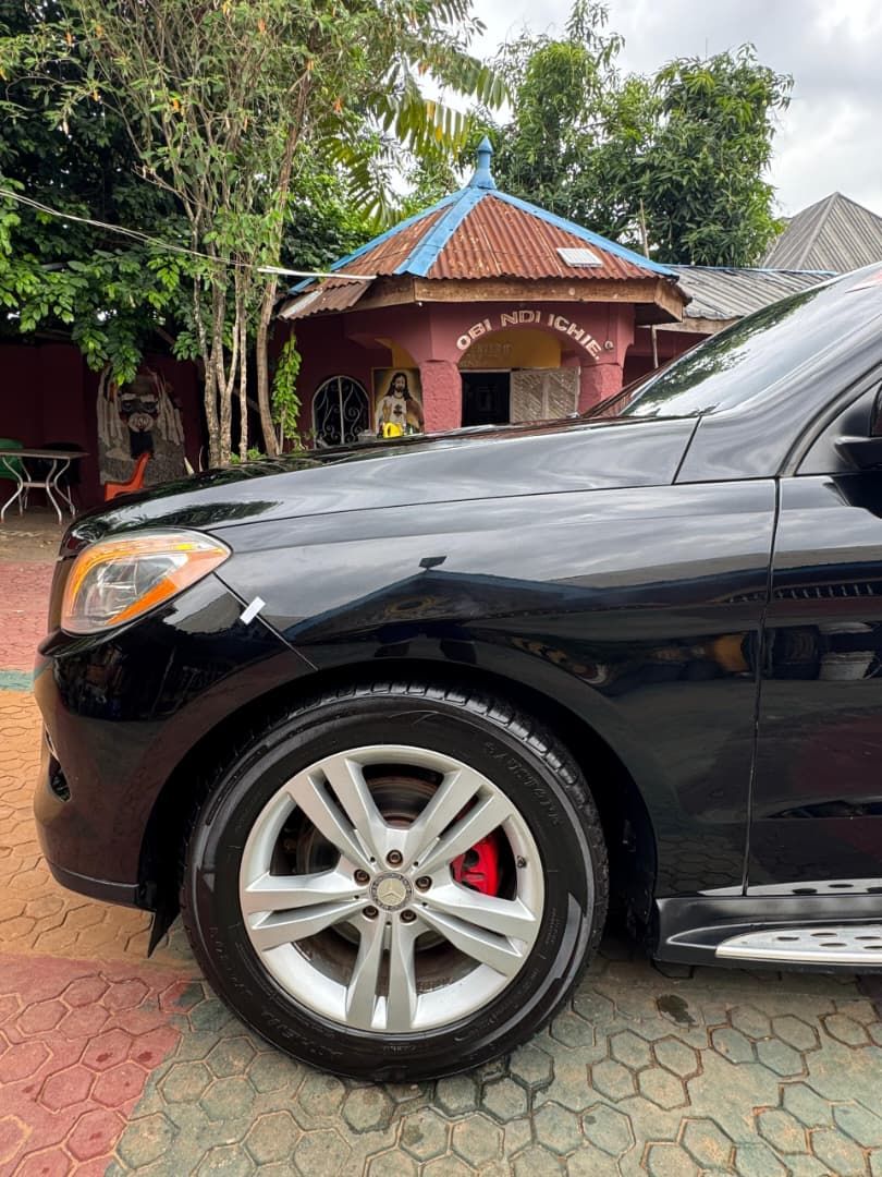 Vehicle - Image 10