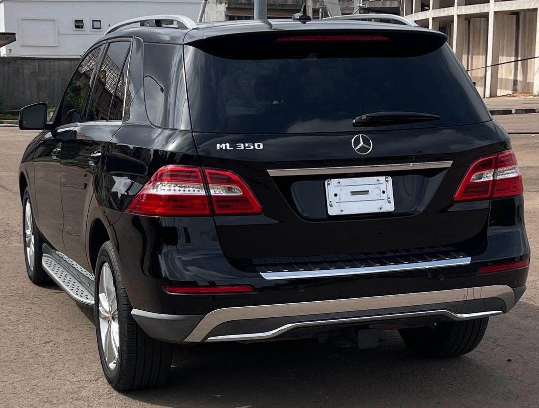 Vehicle - Image 8